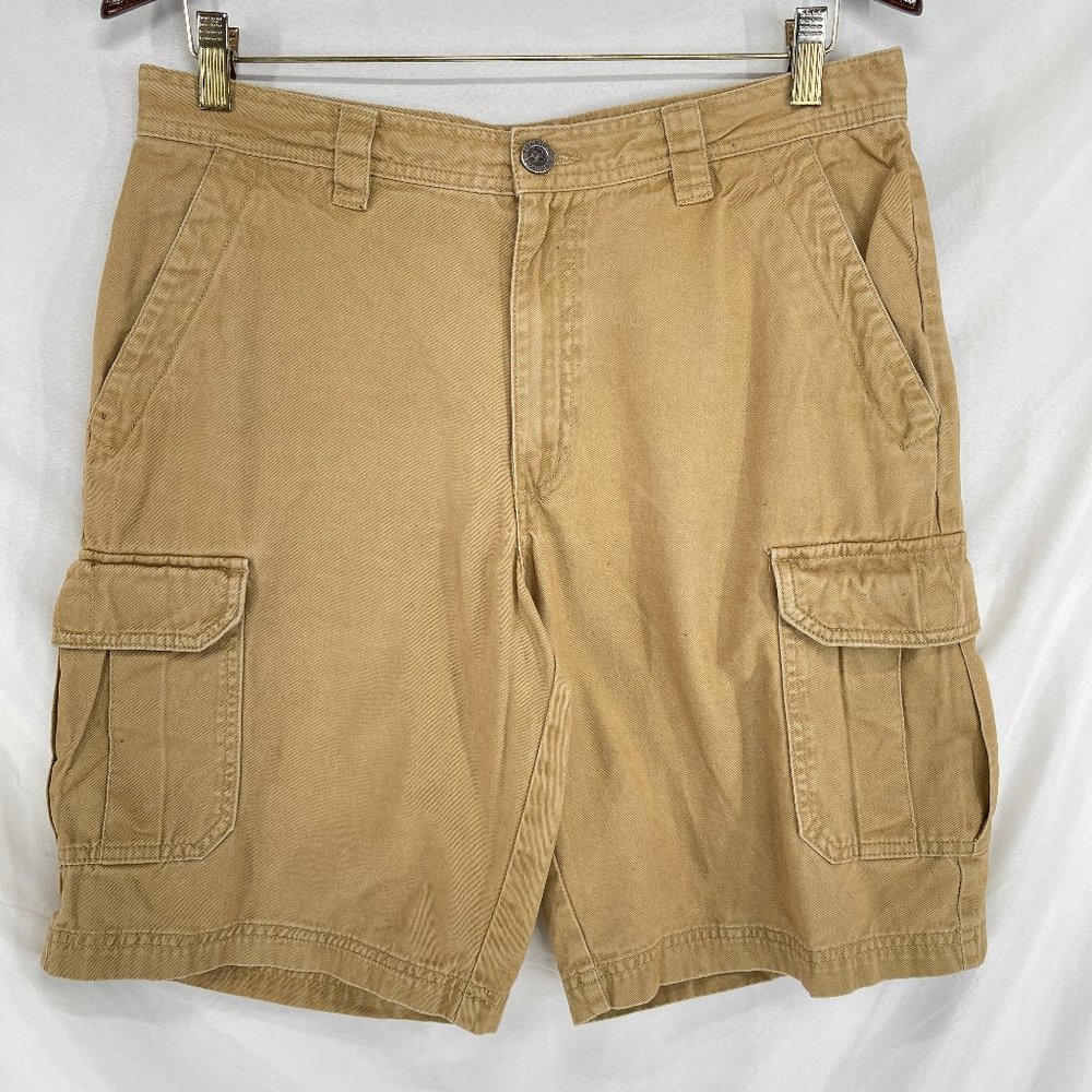 Columbia Cargo Shorts Men’s 32 x 10 Tan Beige Omni Shade Sun Protection Hiking